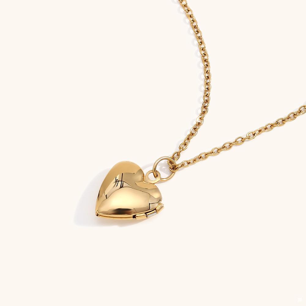 Aurelia Birthstone Locket